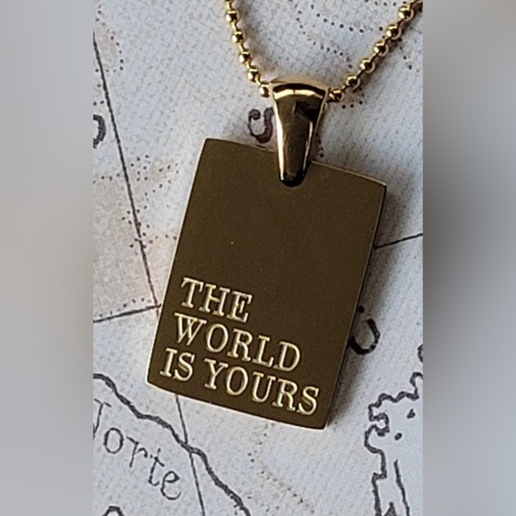 Pendant Necklace, The World is Yours, 18K Gold Plated, NEW - Picture 1 of 1